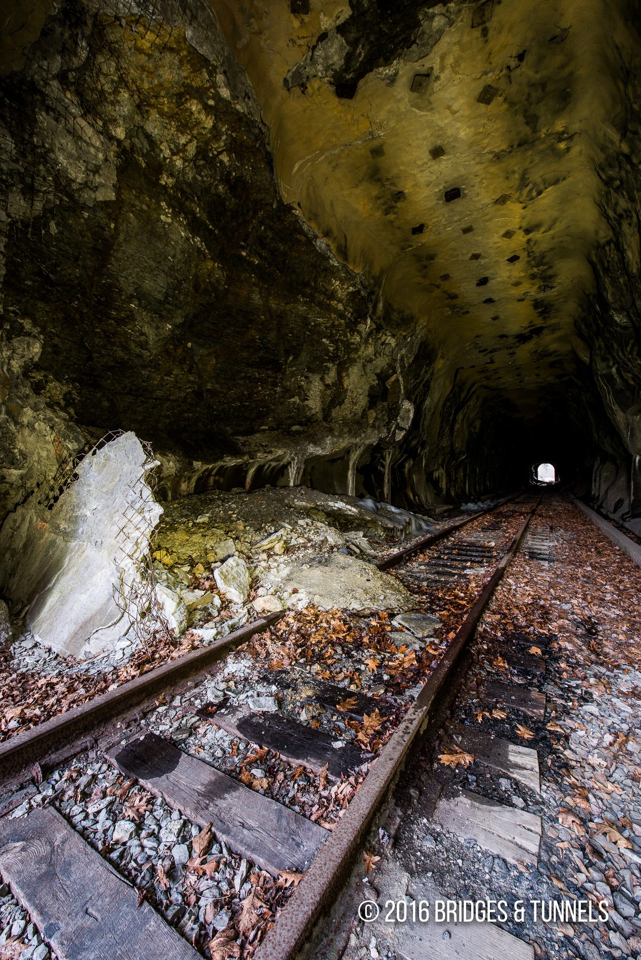 Adena Tunnel (Wheeling & Lake Erie Railway) Bridges and Tunnels