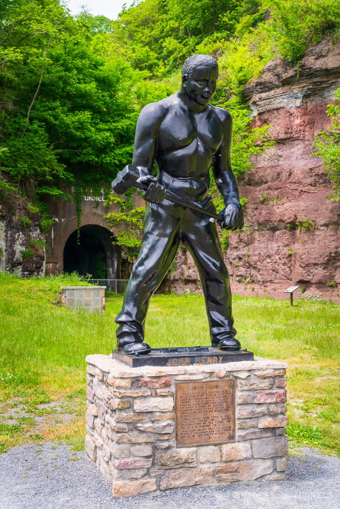 John Henry Statue