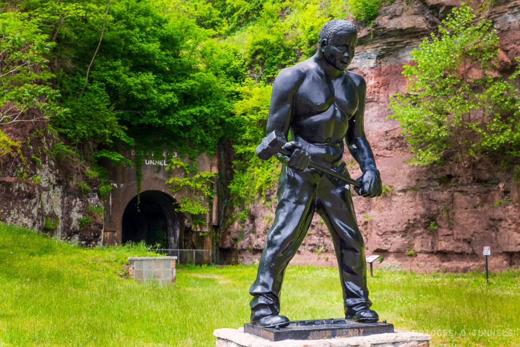 John Henry Statue
