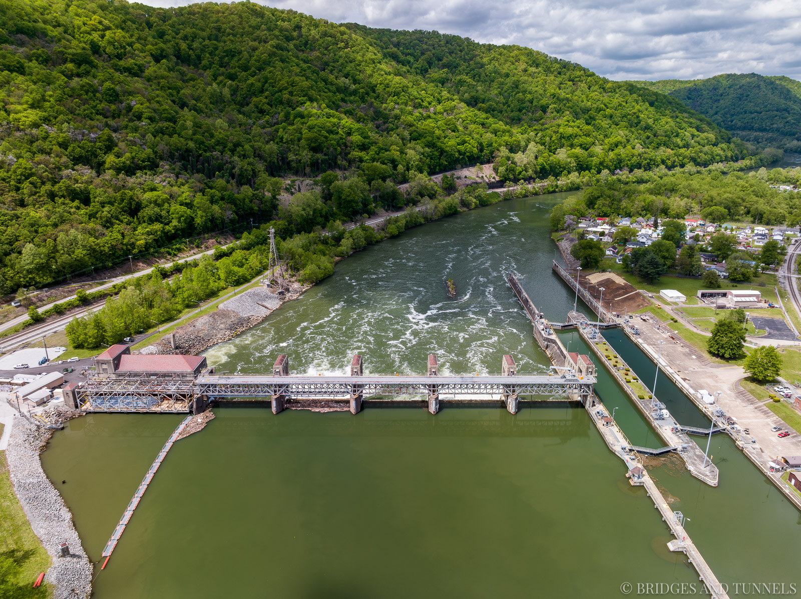 London Locks and Dam Bridges and Tunnels
