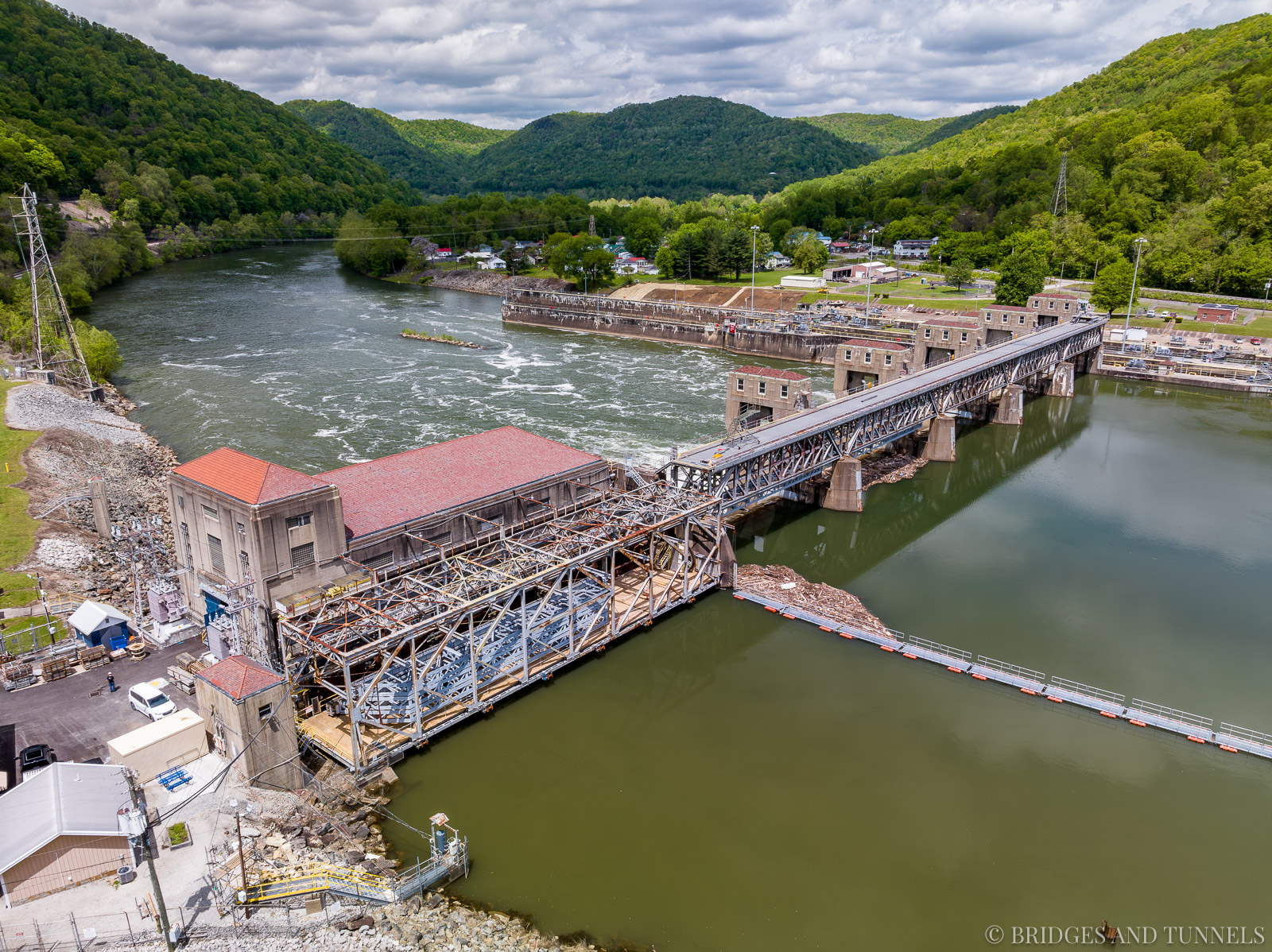 London Locks and Dam Bridges and Tunnels