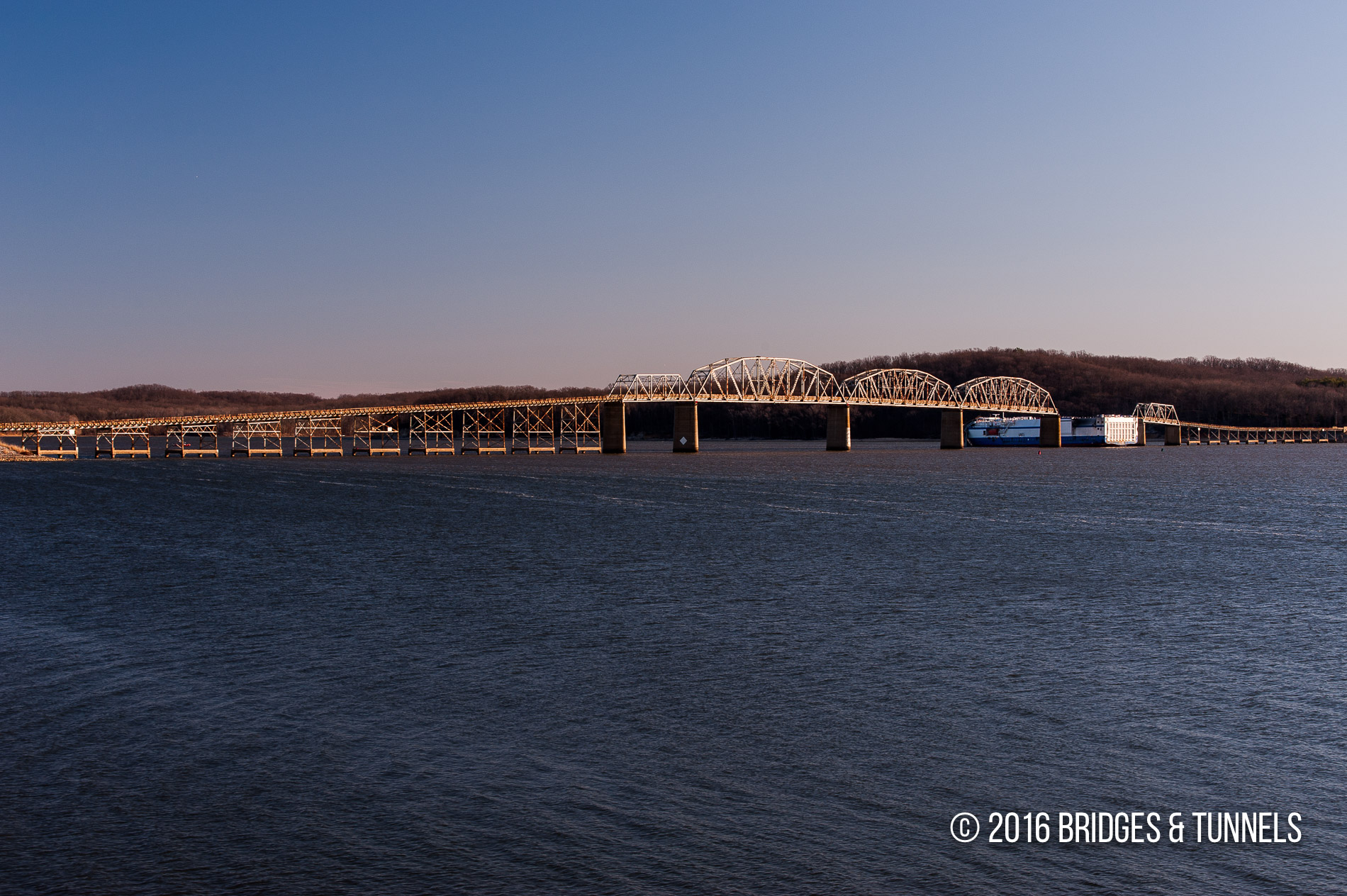 Eggner’s Ferry Bridge (US 68, KY 80)