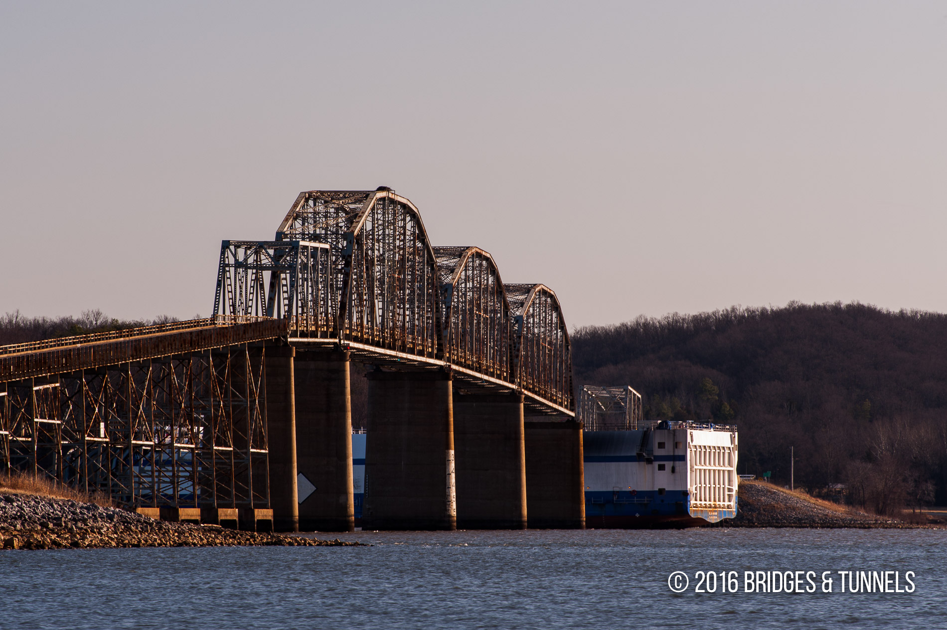 Eggner’s Ferry Bridge (US 68, KY 80)