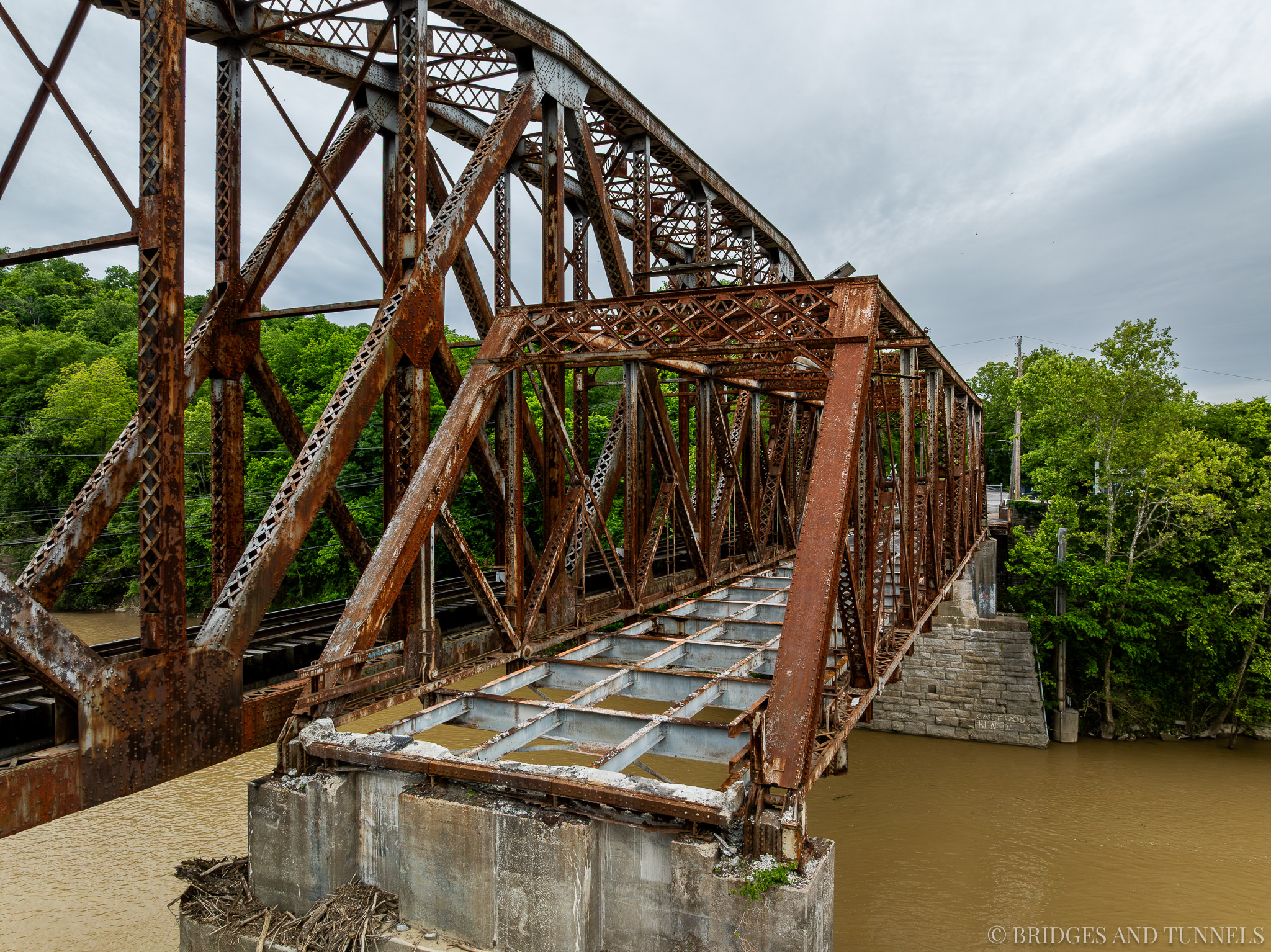 L&N and Broadway Bridges