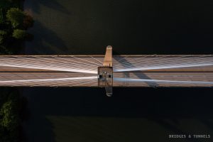 Veterans Memorial Bridge
