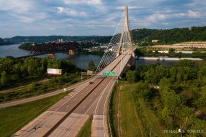 Veterans Memorial Bridge