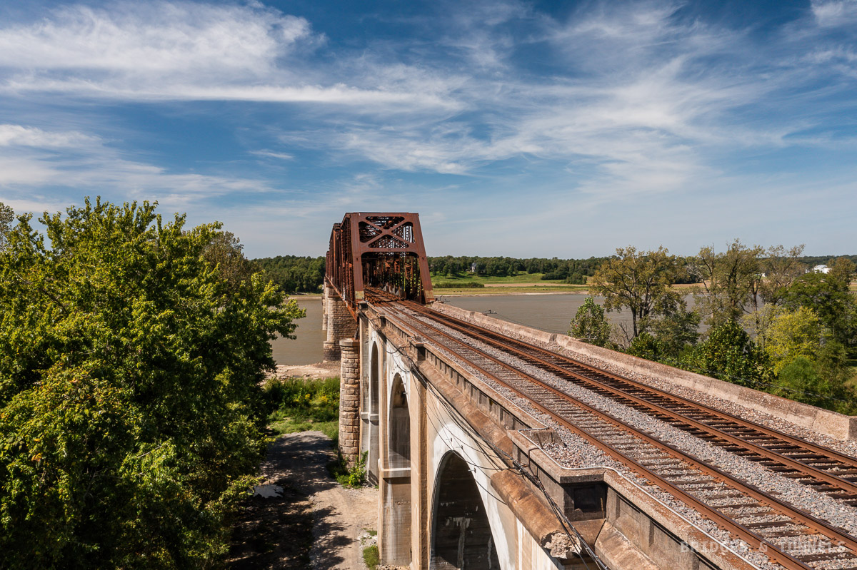 Thebes Bridge