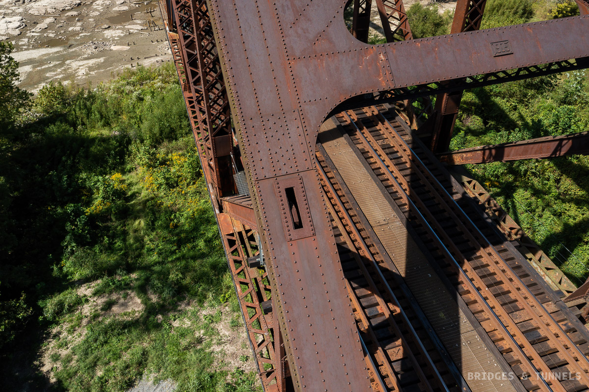 Thebes Bridge
