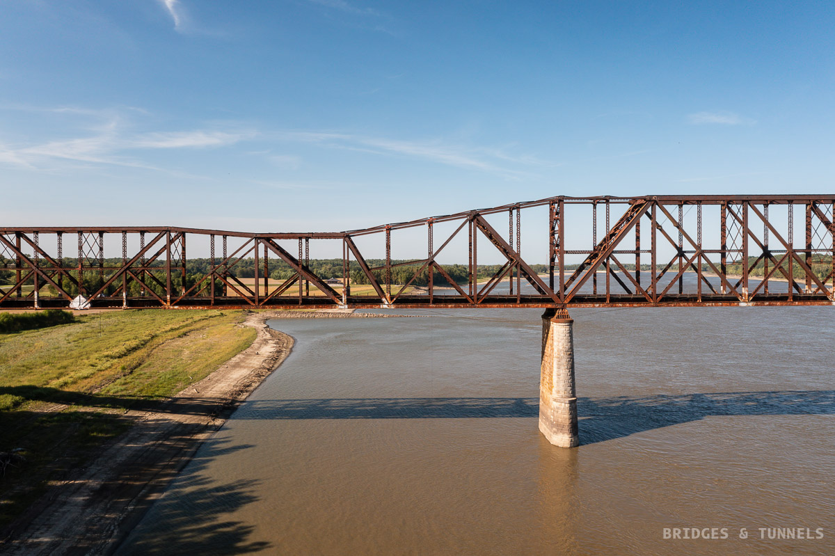 Thebes Bridge